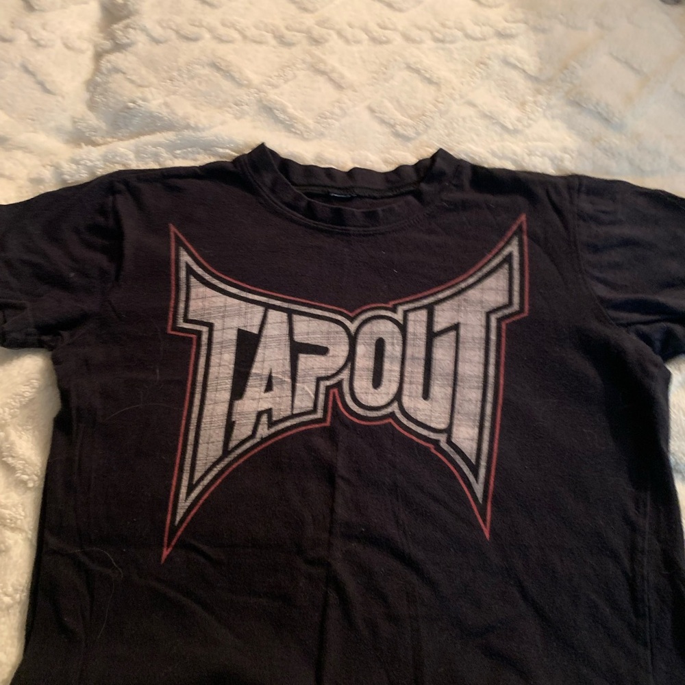 Tapout  Tee in Black with Bold Logo